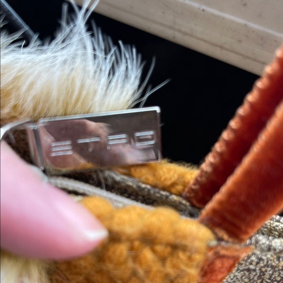 1.17.26 ** Rare Etro Milano 8”x9” Tote 👜 🔥 - Picture 11 of 16